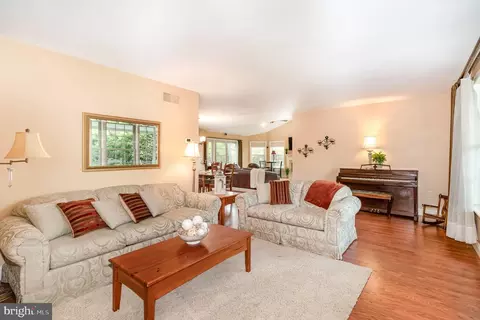 49 W Lexington Rd, Lititz, PA 17543 photo 6