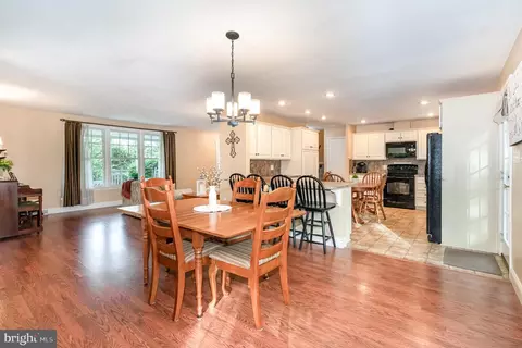 49 W Lexington Rd, Lititz, PA 17543 photo 11