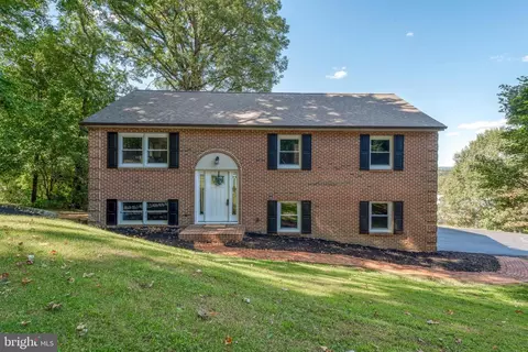 4137 Millbrook Rd, Mount Joy, PA 17552
