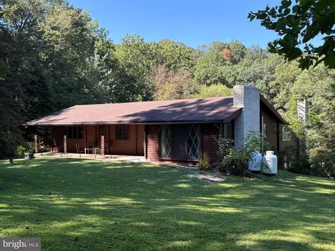 1131 Pennsy Rd, Pequea, PA 17565