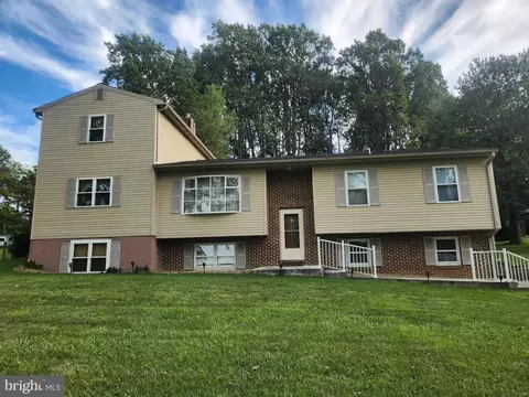3 Woods Dr, New Providence, PA 17560