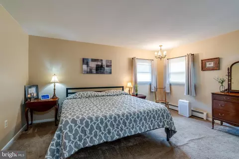 Bedroom - 201 Cardinal Rd, Lititz, PA 17543 photo 1 of 6