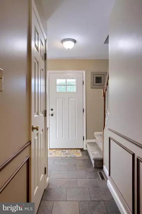 Entry Way - 22 Camellia Ct, Lititz, PA 17543 photo 1 of 2