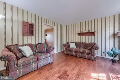 Living - 22 Camellia Ct, Lititz, PA 17543 photo 1 of 6