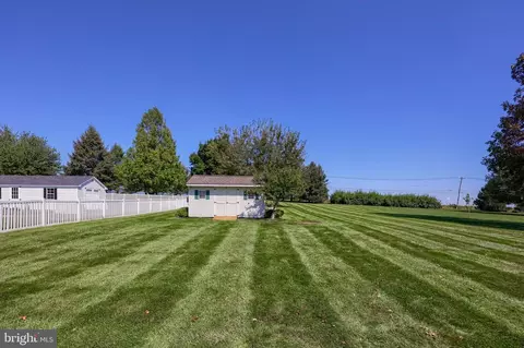 Exterior - 22 Camellia Ct, Lititz, PA 17543 photo 14 of 14