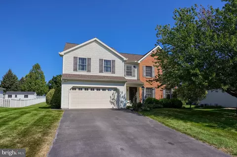 Exterior - 22 Camellia Ct, Lititz, PA 17543 photo 2 of 14