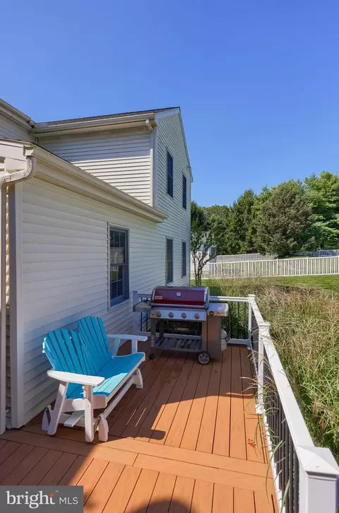 Exterior - 22 Camellia Ct, Lititz, PA 17543 photo 10 of 14