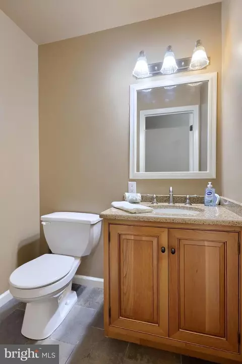 Bath - 22 Camellia Ct, Lititz, PA 17543 photo 1 of 6