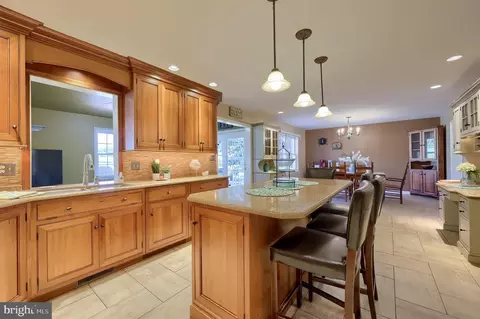 Kitchen - 22 Camellia Ct, Lititz, PA 17543 photo 7 of 8
