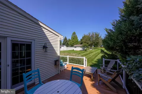 Exterior - 22 Camellia Ct, Lititz, PA 17543 photo 11 of 14