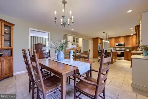 Dining - 22 Camellia Ct, Lititz, PA 17543 photo 3 of 5