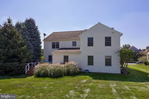 Exterior - 22 Camellia Ct, Lititz, PA 17543 photo 8 of 14