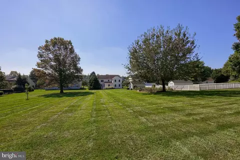 Exterior - 22 Camellia Ct, Lititz, PA 17543 photo 12 of 14