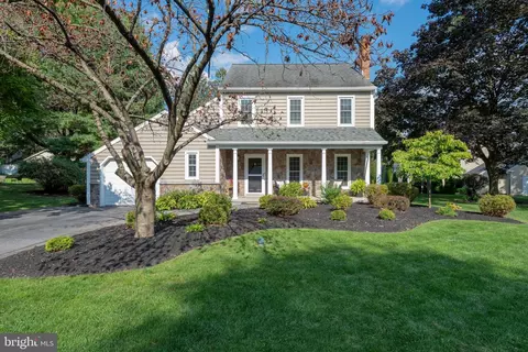 2827 Michener Dr, Lancaster, PA 17601