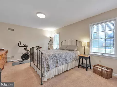 1 Cardiff Ct, Lititz, PA 17543 photo 12
