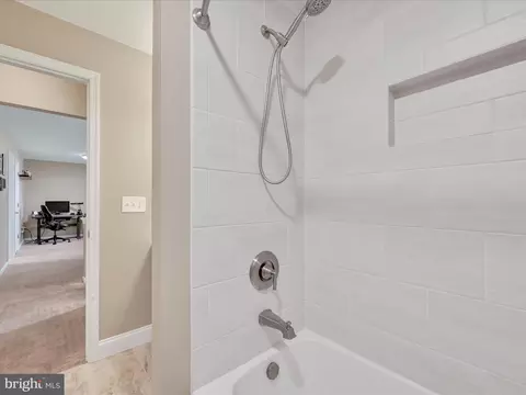 1 Cardiff Ct, Lititz, PA 17543 photo 27