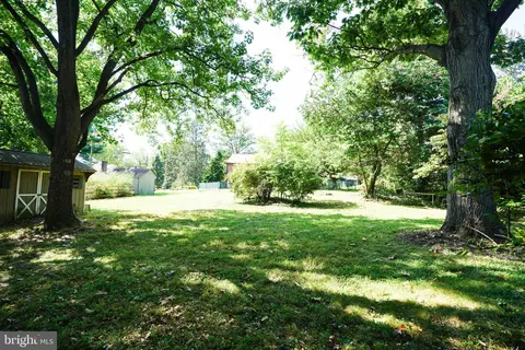 Exterior - 105 Mayfield Dr, Lititz, PA 17543 photo 7 of 7