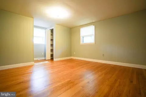 Bedroom - 105 Mayfield Dr, Lititz, PA 17543 photo 4 of 4