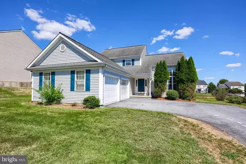 81 Tower Dr, Elizabethtown, PA 17022