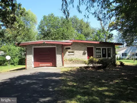 151 Tulane Ter, Lancaster, PA 17603