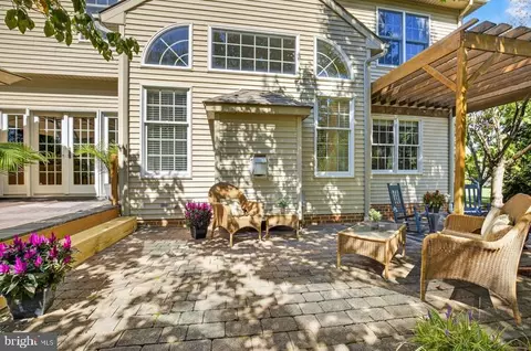 Exterior - 677 Dorset St, Lititz, PA 17543 photo 3 of 7