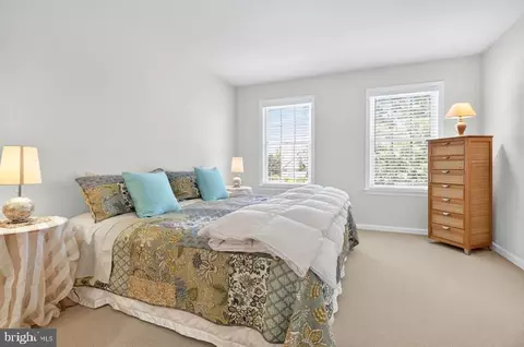Bedroom - 677 Dorset St, Lititz, PA 17543 photo 7 of 8