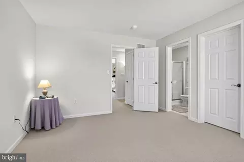 Bedroom - 677 Dorset St, Lititz, PA 17543 photo 4 of 8