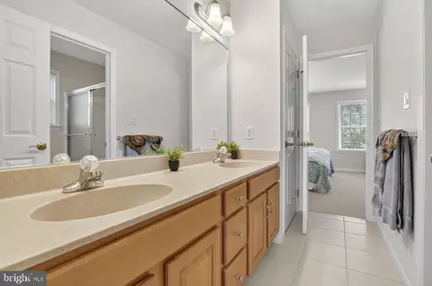Bath - 677 Dorset St, Lititz, PA 17543 photo 6 of 6