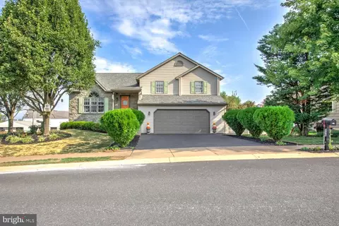 534 High Point Dr, Denver, PA 17517