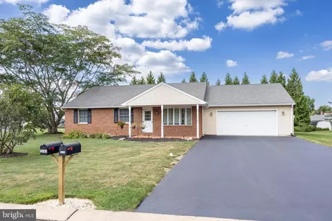 5243 Meadow Ln, Gap, PA 17527