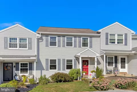 131 Red Stone Cir, Reinholds, PA 17569