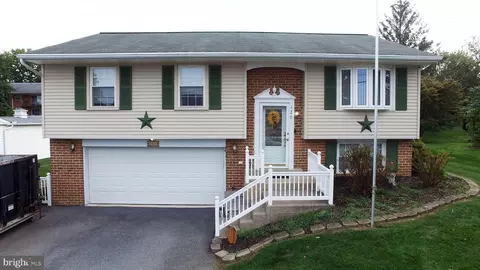 129 Joseph Rd, Lancaster, PA 17603