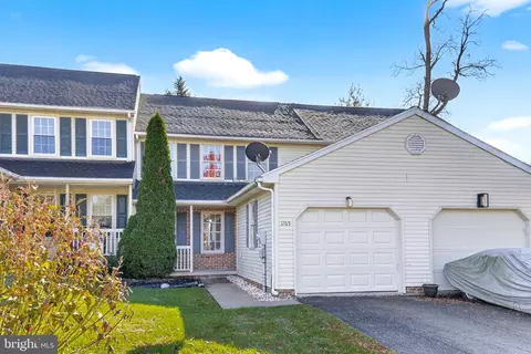 1765 Betz Farm Dr, Lancaster, PA 17603