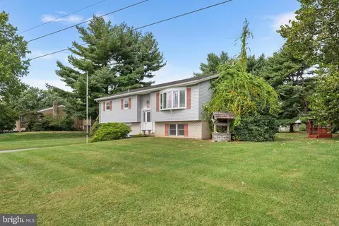 96 Brubaker Rd, Lititz, PA 17543 photo 5