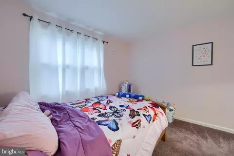 Bedroom - 425 Cardinal Rd, Lititz, PA 17543 photo 1 of 3