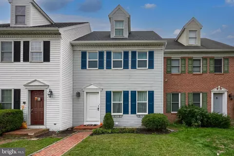 425 Cardinal Rd, Lititz, PA 17543