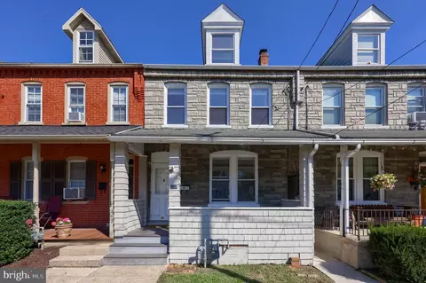 445 New Dorwart St, Lancaster, PA 17603