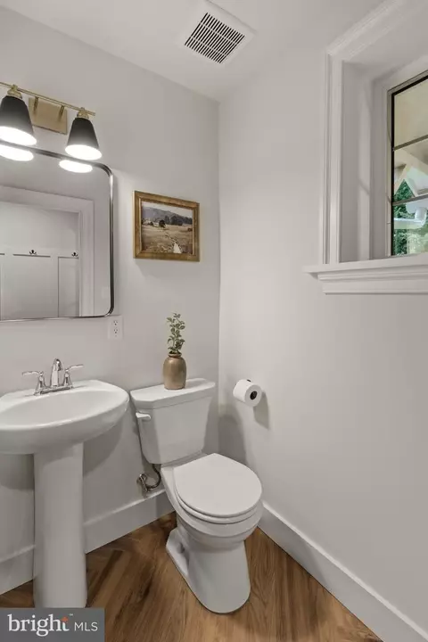 Bath - 110 E Pine St, Ephrata, PA 17522 photo 1 of 11