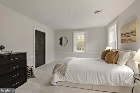 Bedroom - 110 E Pine St, Ephrata, PA 17522 photo 1 of 8