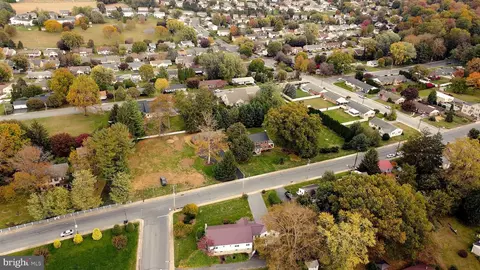 View/Area - 110 E Pine St, Ephrata, PA 17522 photo 2 of 2