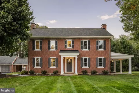 110 E Pine St, Ephrata, PA 17522