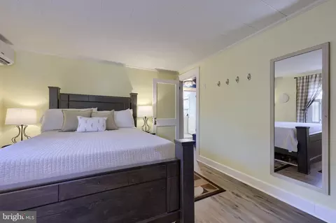 Bedroom - 34 E Market St, Lititz, PA 17543 photo 1 of 3