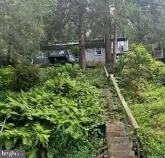 50 52 Trolley Rd, Pequea, PA 17565