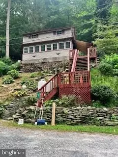 48 Trolley Rd, Pequea, PA 17565