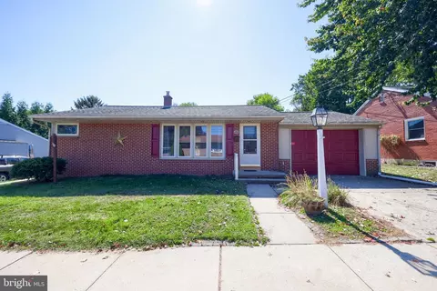 1762 Quarry Dr, Columbia, PA 17512