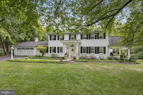 494 Northlawn Dr, Lancaster, PA 17603