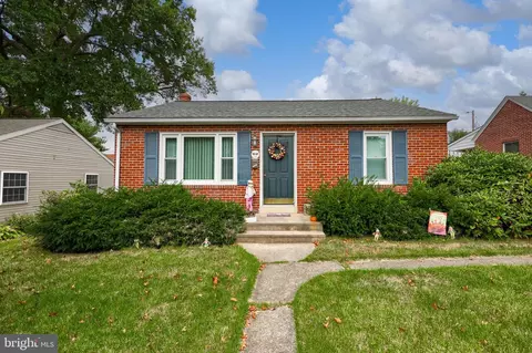 1127 Grinnell Ave, Columbia, PA 17512