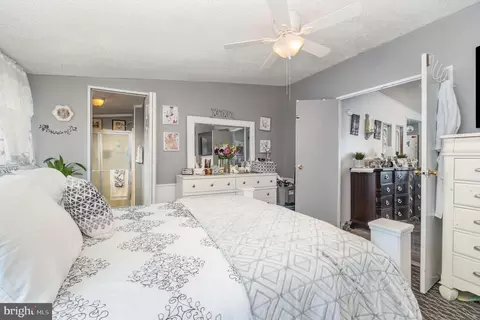 90 Penn Valley Vlg, Lititz, PA 17543 photo 13
