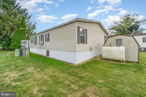 90 Penn Valley Vlg, Lititz, PA 17543 photo 25