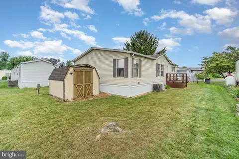 90 Penn Valley Vlg, Lititz, PA 17543 photo 24
